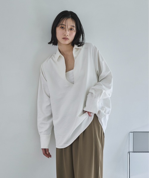 feepur(フェピュール)の「ピーチスキン2wayスキッパーシャツ(シャツ/ブラウス・レディース・アイボリー/ブラック・MEDIUM)」の13枚目の写真