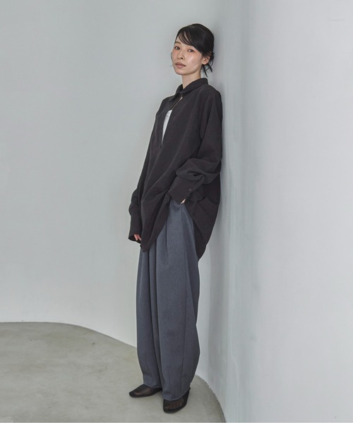 feepur(フェピュール)の「ピーチスキン2wayスキッパーシャツ(シャツ/ブラウス・レディース・アイボリー/ブラック・MEDIUM)」の20枚目の写真