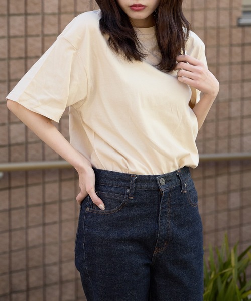 United Athle（ユナイテッドアスレ）の「【United Athle】ミディアムコットン 4.7オンス レギュラーフィット 半袖 カジュアルTシャツ レディース 2026年春夏（Tシャツ/カットソー・レディース・スミクロ/ネイビー/サンドベージュ/イエロー/ホワイト/ブラック/スモーキーグリーン系1/ライトブルー/アッシュ・XS/S/M/L/XL）」の19枚目の写真