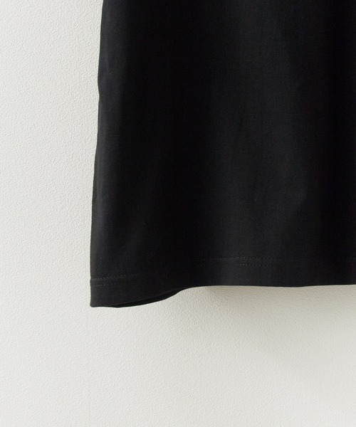 United Athle（ユナイテッドアスレ）の「【United Athle】ミディアムコットン 4.7オンス レギュラーフィット 半袖 カジュアルTシャツ レディース 2026年春夏（Tシャツ/カットソー・レディース・スミクロ/ネイビー/サンドベージュ/イエロー/ホワイト/ブラック/スモーキーグリーン系1/ライトブルー/アッシュ・XS/S/M/L/XL）」の17枚目の写真