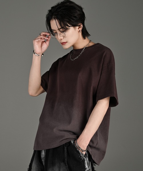 ADRER（アドラー）の「vintage design gradation relax fit T shirt / ヴィンテージデザイングラデーションリラックスフィットTシャツ（Tシャツ/カットソー・メンズ・ブラック/ライトブルー/ライトグレー/ピンク/ブラウン・XS/L/M/S）」の14枚目の写真