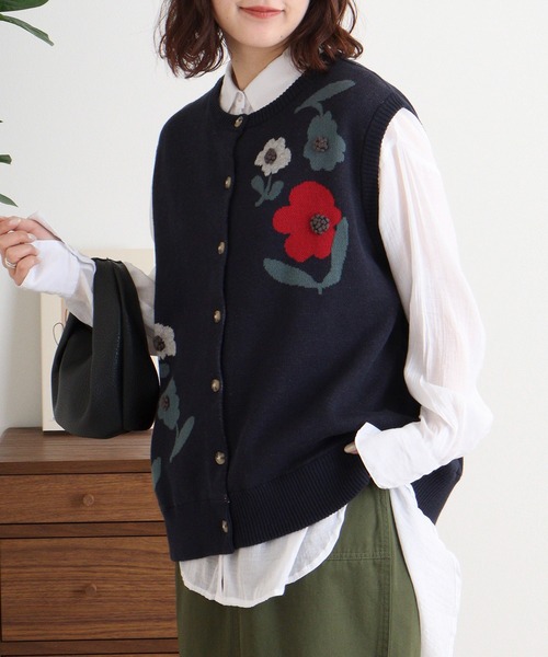 Emago(イマゴ)の「EMAGO 花の刺繍ジャガードベスト(ベスト・レディース・杢グレー/アイボリー/ネイビー・FREE)」の18枚目の写真