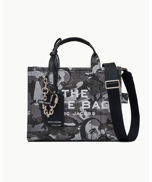 Marc Jacobs ミティアムウフントッフハントルハック 【関税込】 Amazon | マークジェイコブス デニムチェーン ミディアム トート