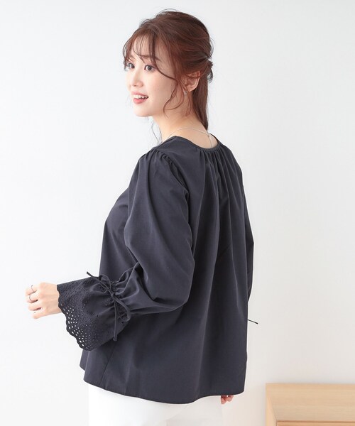 DRESKIP(ドレスキップ)の「【S-LL/前後2WAY/洗濯後しわになりにくい】お袖刺繍レースブラウス(シャツ/ブラウス・レディース・オフホワイト/ネイビー系2/ベージュ/ネイビー・01/02/03/04)」の17枚目の写真
