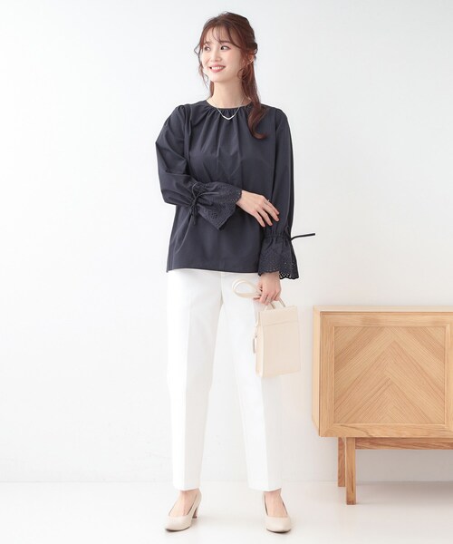 DRESKIP(ドレスキップ)の「【S-LL/前後2WAY/洗濯後しわになりにくい】お袖刺繍レースブラウス(シャツ/ブラウス・レディース・オフホワイト/ネイビー系2/ベージュ/ネイビー・01/02/03/04)」の21枚目の写真