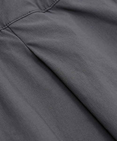 NEW BALANCE(ニューバランス)の「クライマーワイドテーパードショーツ(その他パンツ・メンズ・ライトグレー/ライトベージュ・LARGE/MEDIUM/XX-LARGE/X-LARGE/SMALL)」の8枚目の写真