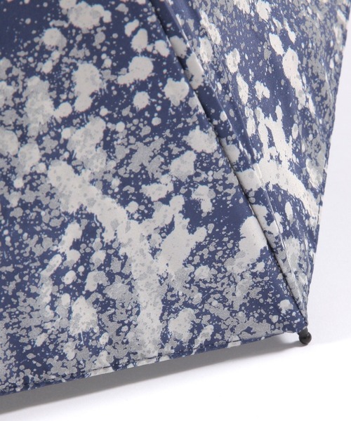 BAYFLOW（ベイフロー）の「[暗い場所で光るプリント]BFゼンテンコウ晴雨折傘55cm（折りたたみ傘・レディース・ネイビー/グレー・0）」の13枚目の写真