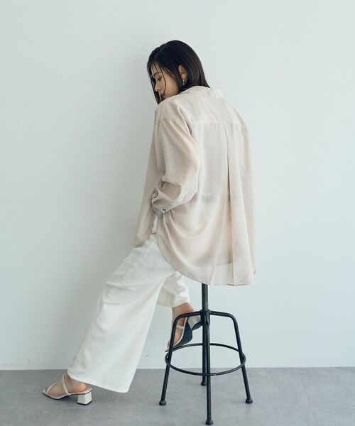 YECCA VECCA（イェッカヴェッカ）の「サイドスリットシアーシャツ（シャツ/ブラウス・レディース・チャコールグレー/ライトベージュ/イエロー/ミント・FREE）」の19枚目の写真