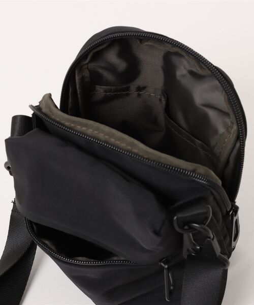 RAW.C(ロークリエイト)の「FUNCTIONAL/ファンクショナル ショルダーバッグ MIGHTY MINI SHOULDER 撥水 軽量 RCB-096TI(ショルダーバッグ・メンズ・ブラック/ブラック系その他・FREE)」の5枚目の写真