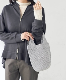 a.v.v（アーヴェヴェ）の「ラメニットバッグ（ハンドバッグ）」