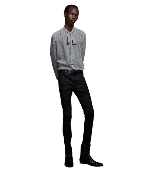 GalaabenD（ガラアーベント）の「Over Dots tiny Ribbon Shirt オーバードットタイニーリボンシャツ（Tシャツ/カットソー・メンズ・ホワイト/ブラック・44/46/48）」の6枚目の写真