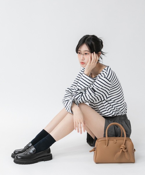 HEILIS(ヘイリス)の「トラックソールプレーンローファー/韓国 トレンド ノームコア フレンチ ガーリー シンプル ボリュームソール トラッド ブラック 黒(ローファー・レディース・ブラック・S/M/L/LL)」の5枚目の写真