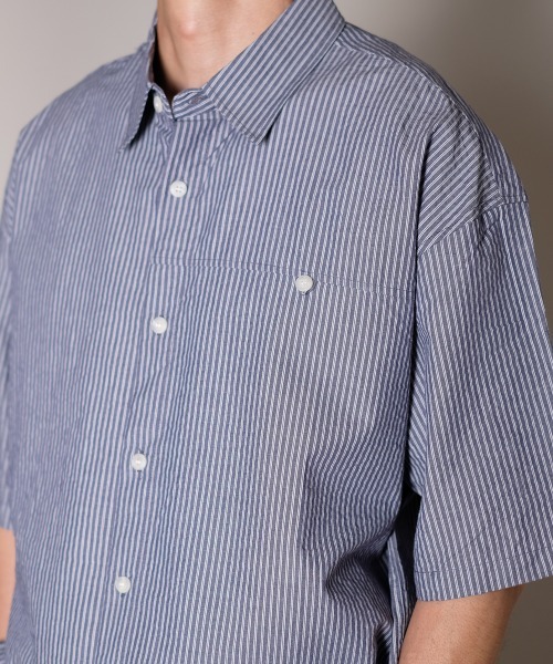 R.(rehacer)（アールドット（レアセル））の「R. : Retro Stripe Box S/S Loose Shirt（シャツ/ブラウス・メンズ・ブルー系その他/ホワイト系その他・MEDIUM/LARGE）」の8枚目の写真