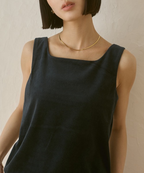 hunch（ハンチ）の「ベロア スクエアタンクトップ（タンクトップ・レディース・ライム/モカ/ダークオリーブ/ブラウン/ネイビー/ベージュ・FREE）」の6枚目の写真