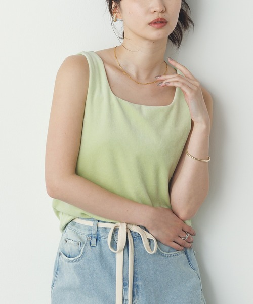 hunch（ハンチ）の「ベロア スクエアタンクトップ（タンクトップ・レディース・ライム/モカ/ダークオリーブ/ブラウン/ネイビー/ベージュ・FREE）」の5枚目の写真