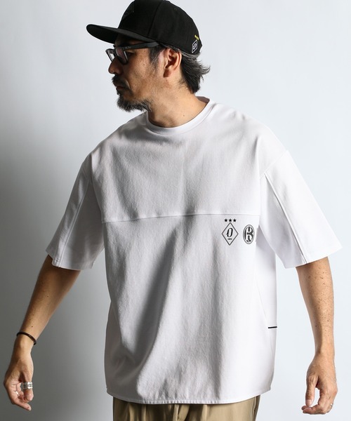 The DUFFER of ST.GEORGE(ザダファーオブセントジョージ)の「〔BLACK LABEL〕SORONA PONTE 3-EMBLEM TEE:ポンチ素材 スリーエンブレム Tシャツ(Tシャツ/カットソー・メンズ・ホワイト/ブラック・SMALL/MEDIUM/LARGE/X-LARGE)」の1枚目の写真