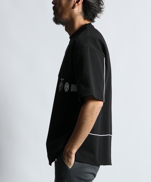 The DUFFER of ST.GEORGE(ザダファーオブセントジョージ)の「〔BLACK LABEL〕SORONA PONTE 3-EMBLEM TEE:ポンチ素材 スリーエンブレム Tシャツ(Tシャツ/カットソー・メンズ・ホワイト/ブラック・SMALL/MEDIUM/LARGE/X-LARGE)」の7枚目の写真