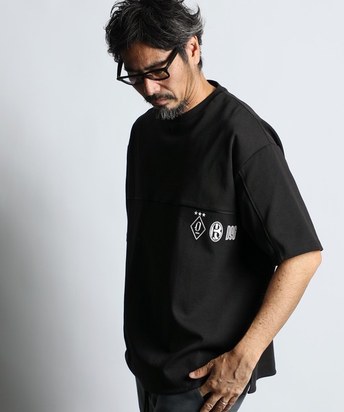 The DUFFER of ST.GEORGE(ザダファーオブセントジョージ)の「〔BLACK LABEL〕SORONA PONTE 3-EMBLEM TEE:ポンチ素材 スリーエンブレム Tシャツ(Tシャツ/カットソー・メンズ・ホワイト/ブラック・SMALL/MEDIUM/LARGE/X-LARGE)」の5枚目の写真