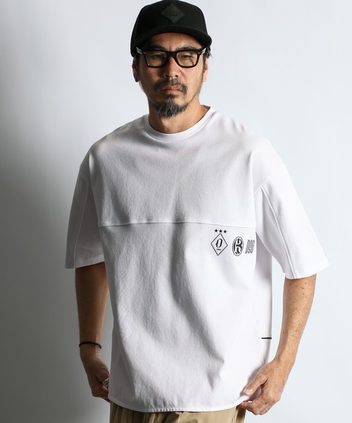 The DUFFER of ST.GEORGE(ザダファーオブセントジョージ)の「〔BLACK LABEL〕SORONA PONTE 3-EMBLEM TEE:ポンチ素材 スリーエンブレム Tシャツ(Tシャツ/カットソー・メンズ・ホワイト/ブラック・SMALL/MEDIUM/LARGE/X-LARGE)」の3枚目の写真
