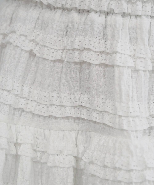 tiptop（ティップトップ）の「段々フリルレースミニスカパン（スカート・レディース・ブラック/オフホワイト・FREE）」の4枚目の写真