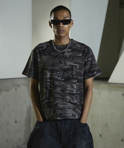 ANDER HUNK（アンダーハンク）の「Camouflage Short T-shirt / カモフラージュショートTシャツ（Tシャツ/カットソー・メンズ・グレー/ブラウン・SMALL/MEDIUM/LARGE）」の2枚目の写真