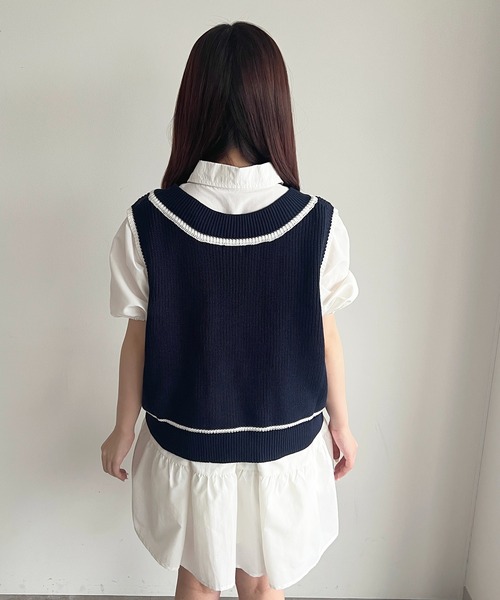 apres jour(アプレジュール)の「刺繍エンブレムニットベスト(ベスト・レディース・アイボリー/ネイビー/グレー・X-LARGE/フリー)」の5枚目の写真
