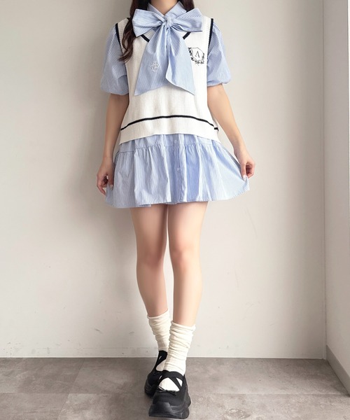 apres jour(アプレジュール)の「刺繍エンブレムニットベスト(ベスト・レディース・アイボリー/ネイビー/グレー・X-LARGE/フリー)」の20枚目の写真