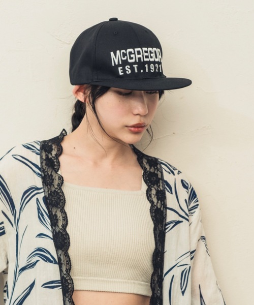 McGREGOR（マックレガー）の「McGREGOR 3D Embroidery Flat Cap（キャップ・レディース・グレー/ブラック・FREE）」の2枚目の写真