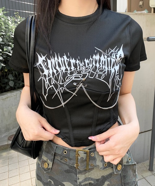 lilful(リルフル)の「ロゴチェーン付きコンパクトTシャツ(Tシャツ/カットソー・レディース・ホワイト/ブラック・M/S)」の15枚目の写真
