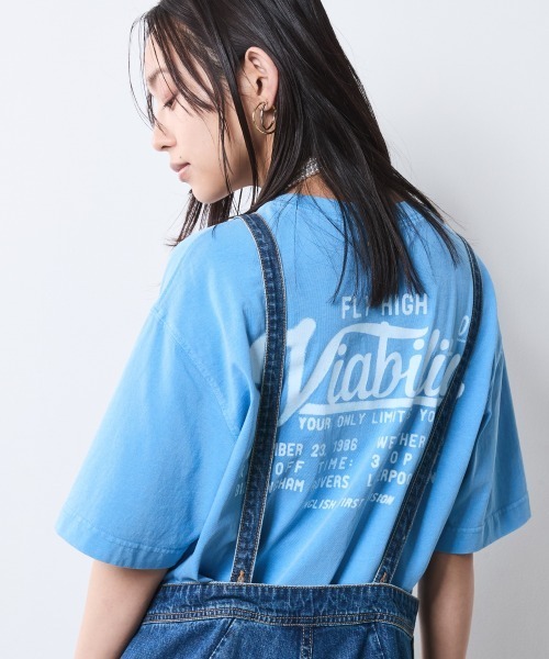 CHIC STYLE（シックスタイル）の「ピグメント染バックロゴプリントTシャツ＜大きいサイズ有＞シックスタイル（Tシャツ/カットソー・レディース・ブルー/スミクロ・3L/LL/L/M/5L/4L）」の2枚目の写真