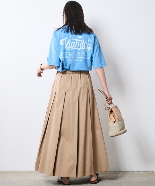 CHIC STYLE（シックスタイル）の「ピグメント染バックロゴプリントTシャツ＜大きいサイズ有＞シックスタイル（Tシャツ/カットソー・レディース・ブルー/スミクロ・3L/LL/L/M/5L/4L）」の4枚目の写真