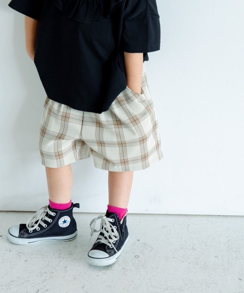 LOWRYS FARM(ローリーズファーム)の「ホップサックタックショートパンツ 320542(その他パンツ・キッズ・チャコールグレー/ダークブラウン/チェック・110cm/120cm/130cm/140cm/150cm)」の1枚目の写真