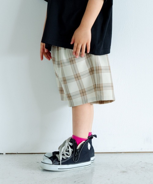 LOWRYS FARM(ローリーズファーム)の「ホップサックタックショートパンツ 320542(その他パンツ・キッズ・チャコールグレー/ダークブラウン/チェック・110cm/120cm/130cm/140cm/150cm)」の11枚目の写真