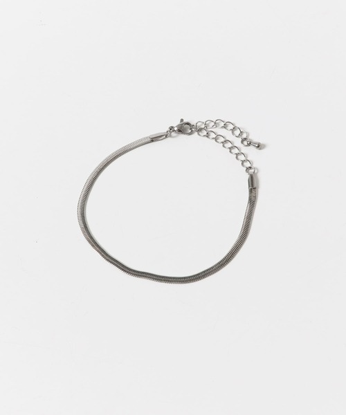 SMELLY（スメリー）の「ステンレスヒラスネークブレスレット（ブレスレット・レディース・シルバー・-）」の3枚目の写真
