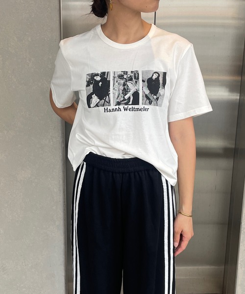 ROGER AND RAW（ロジャーアンドロウ）の「ショート丈フォトプリントTシャツ（Tシャツ/カットソー・レディース・ホワイト/チャコールグレー/ブラック・FREE）」の5枚目の写真