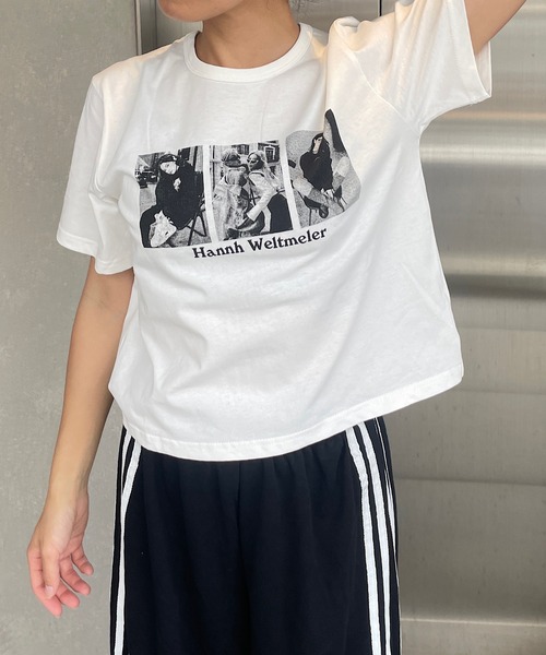 ROGER AND RAW（ロジャーアンドロウ）の「ショート丈フォトプリントTシャツ（Tシャツ/カットソー・レディース・ホワイト/チャコールグレー/ブラック・FREE）」の9枚目の写真