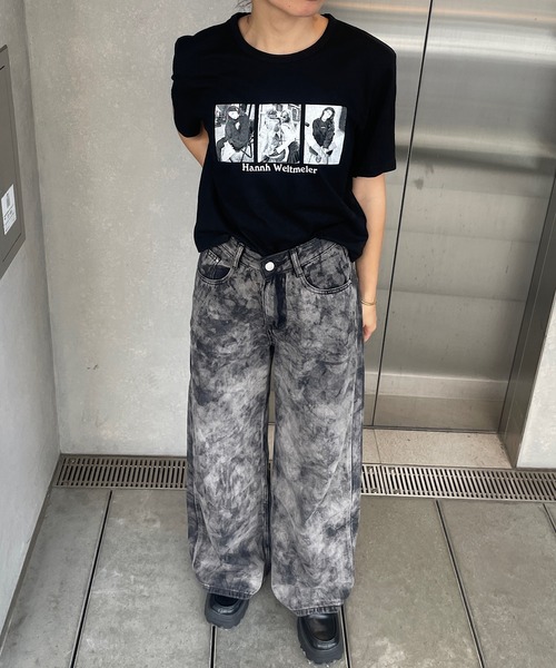 ROGER AND RAW（ロジャーアンドロウ）の「ショート丈フォトプリントTシャツ（Tシャツ/カットソー・レディース・ホワイト/チャコールグレー/ブラック・FREE）」の10枚目の写真