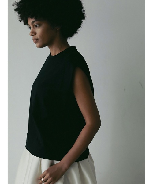 HER.（ハー）の「コットンノースリーブプルオーバー（Tシャツ/カットソー・レディース・ブラック/オフホワイト・フリー）」の6枚目の写真