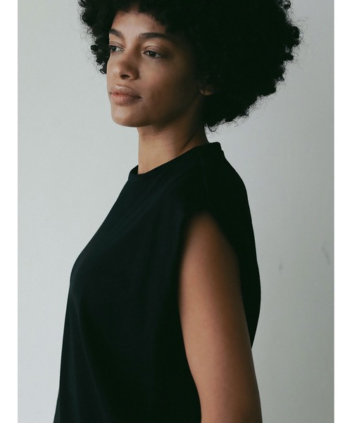 HER.（ハー）の「コットンノースリーブプルオーバー（Tシャツ/カットソー・レディース・ブラック/オフホワイト・フリー）」の8枚目の写真