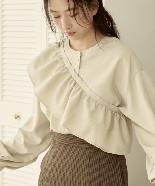 moi tytto（モイテュット）の「取り外しフリルシャツ（シャツ/ブラウス・レディース・ブラウン/ナチュラル/グレイッシュベージュ/ベージュ・FREE）」の13枚目の写真