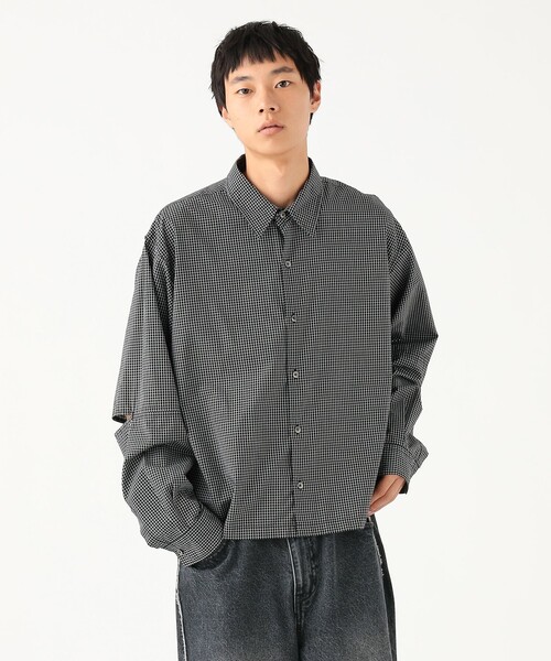 BEAMS(ビームス)の「ワイドショートフィット スリット シャツ(シャツ/ブラウス・メンズ・ブラック/ブラウン系その他・S/M/L/XL)」の1枚目の写真