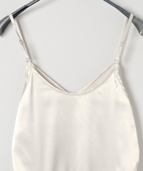 JEANASIS(ジーナシス)の「【25quee】サテンギャザーミニワンピース/592832(ワンピース・レディース・オフホワイト/グレー・FREE)」の8枚目の写真