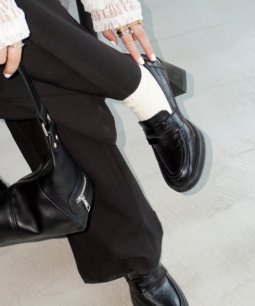 chuclla（チュクラ）の「レザーライク チャンキーヒールローファー chs25a014（ローファー・レディース・ブラック・39/38/37/36）」の9枚目の写真