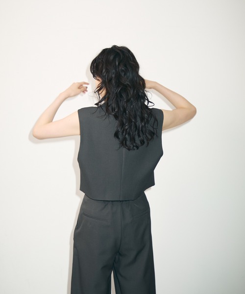 Trish（トリッシュ）の「ショートジレ+タックパンツセットアップ（スーツパンツ・レディース・ブラック/チャコールグレー・MEDIUM）」の16枚目の写真
