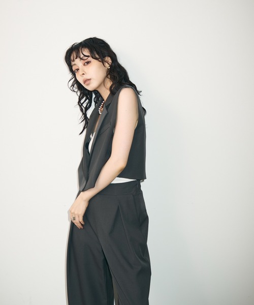 Trish（トリッシュ）の「ショートジレ+タックパンツセットアップ（スーツパンツ・レディース・ブラック/チャコールグレー・MEDIUM）」の17枚目の写真