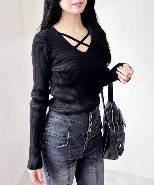 INGNI（イング）の「【WEB限定】クロスチョーカー長袖ニット（ニット/セーター・レディース・ブラック/オフホワイト/グレー/ボルドー・M）」の16枚目の写真