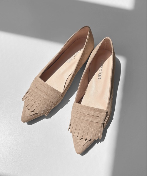 MAMIAN（マミアン）の「ポインテッドトゥ フリンジ ローファー（ローファー・レディース・ネイビー/ベージュ/レッド/チャコールグレー/ブラック・25.0cm/24.5cm/24.0cm/23.5cm/23.0cm/22.5cm）」の3枚目の写真