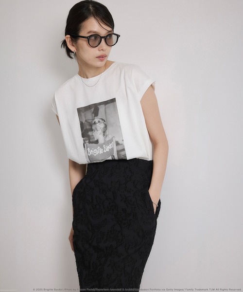 ROPE'(ロペ)の「【Brigitte Bardot×ROPE'・コラボ】プリントアームレットT-shirt【洗える・洗濯耐久性・接触冷感】(Tシャツ/カットソー・レディース・ホワイト系その他/ホワイト・FREE)」の3枚目の写真
