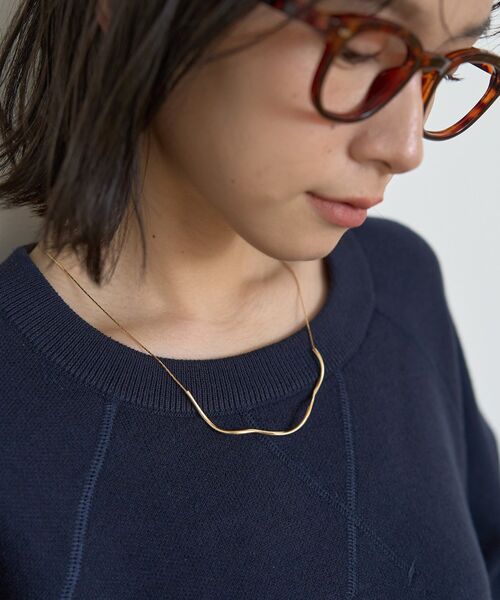 AMERICAN HOLIC（アメリカンホリック）の「スクリュー パイプネックレス（ネックレス・レディース・ゴールド/シルバー・FREE）」の2枚目の写真