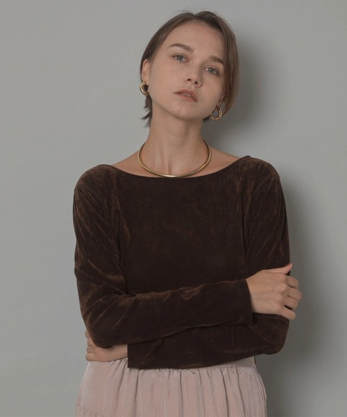 CADUNE(カデュネ)の「シアーベロアカットソー(Tシャツ/カットソー・レディース・ホワイト/ピンク/ブラウン/チャコールグレー/ブラック・38)」の4枚目の写真